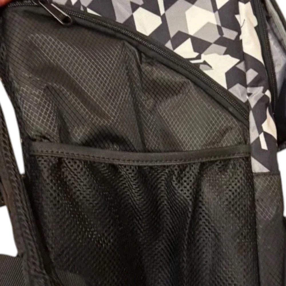 Rucyen Sports Backpack Unisex Large Black White New Ball Compartment Fence Hook
